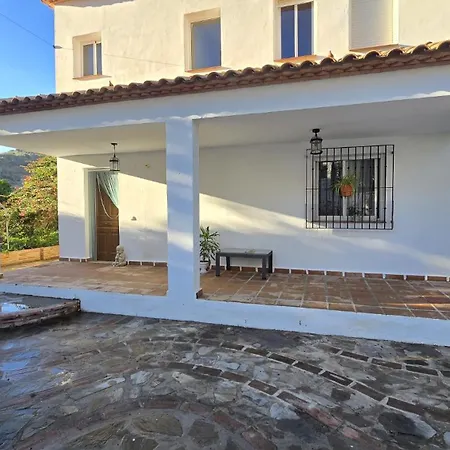Casa Luis Holiday home *