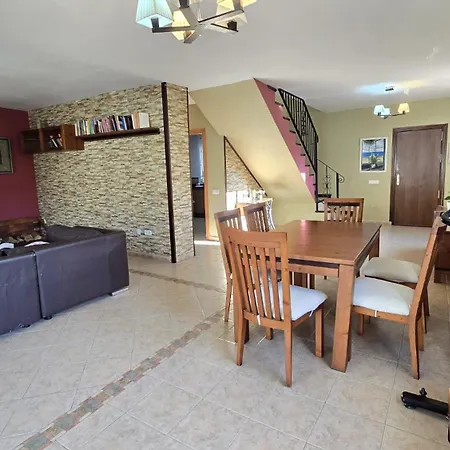 Holiday home Casa Luis Vinuela